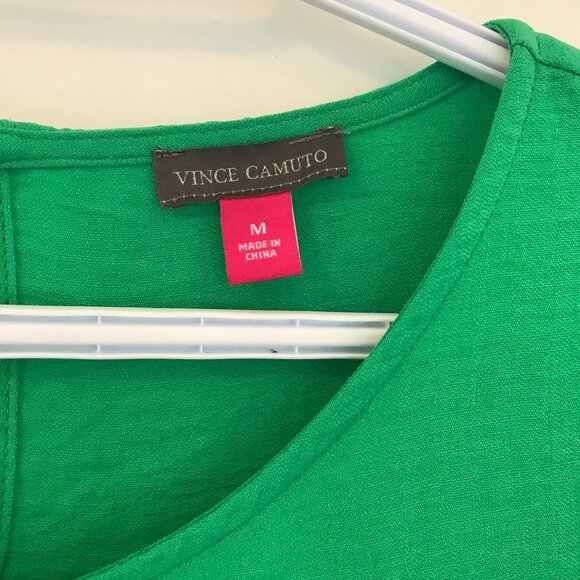 NWT Vince Camuto blouse women's M festive green flutter sleeves holiday event - Picture 2 of 7